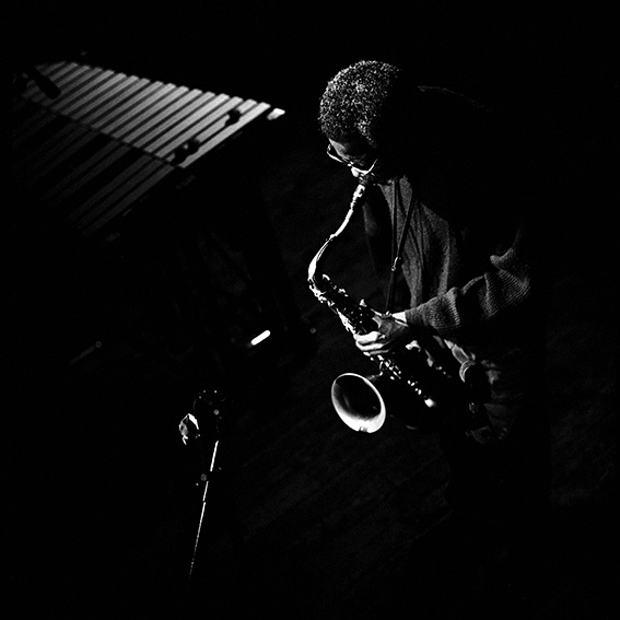 雷維史達-Joe Henderson 60x50cm